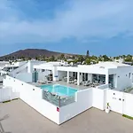 Aqualava 2 By Villa Playa Blanca