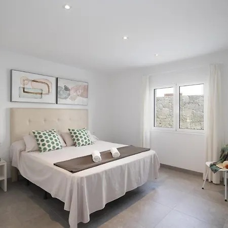 Aqualava 2 By Playa Blanca (Lanzarote)