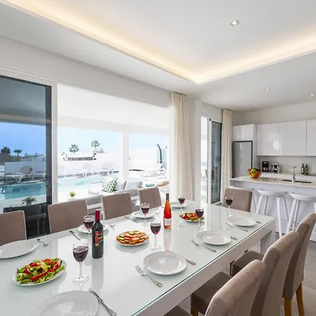 Aqualava 2 By Villa Playa Blanca (Lanzarote)